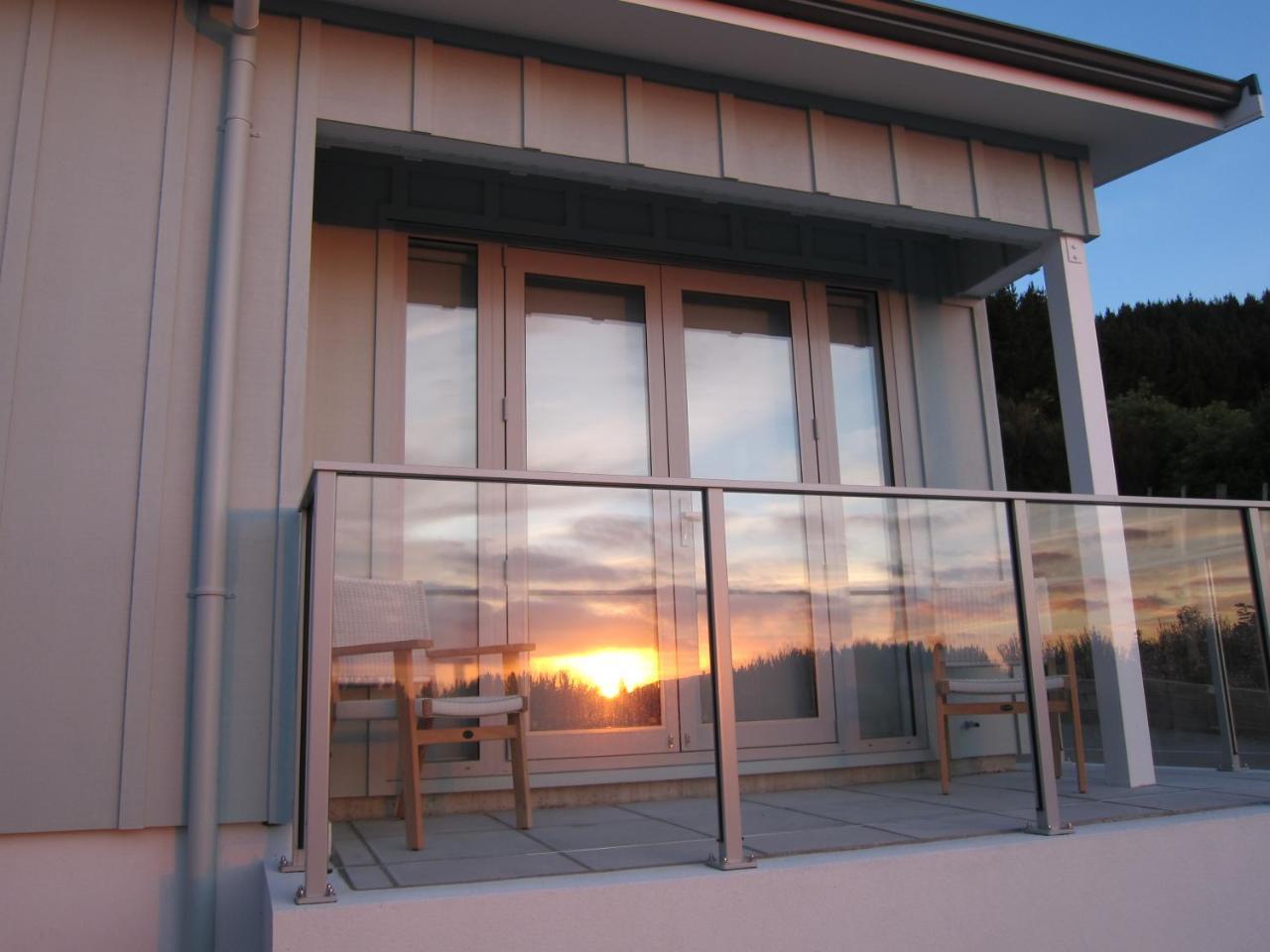 Aston Road Villa Bed & Breakfast Waikanae Exterior foto